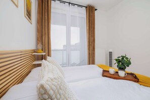 1 bedroom, iron/ironing board, travel crib, WiFi