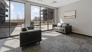 Interior - Charming 2-bedroom/2 bath apartment with spa & fitness room amenities in Mankato (Mankato)