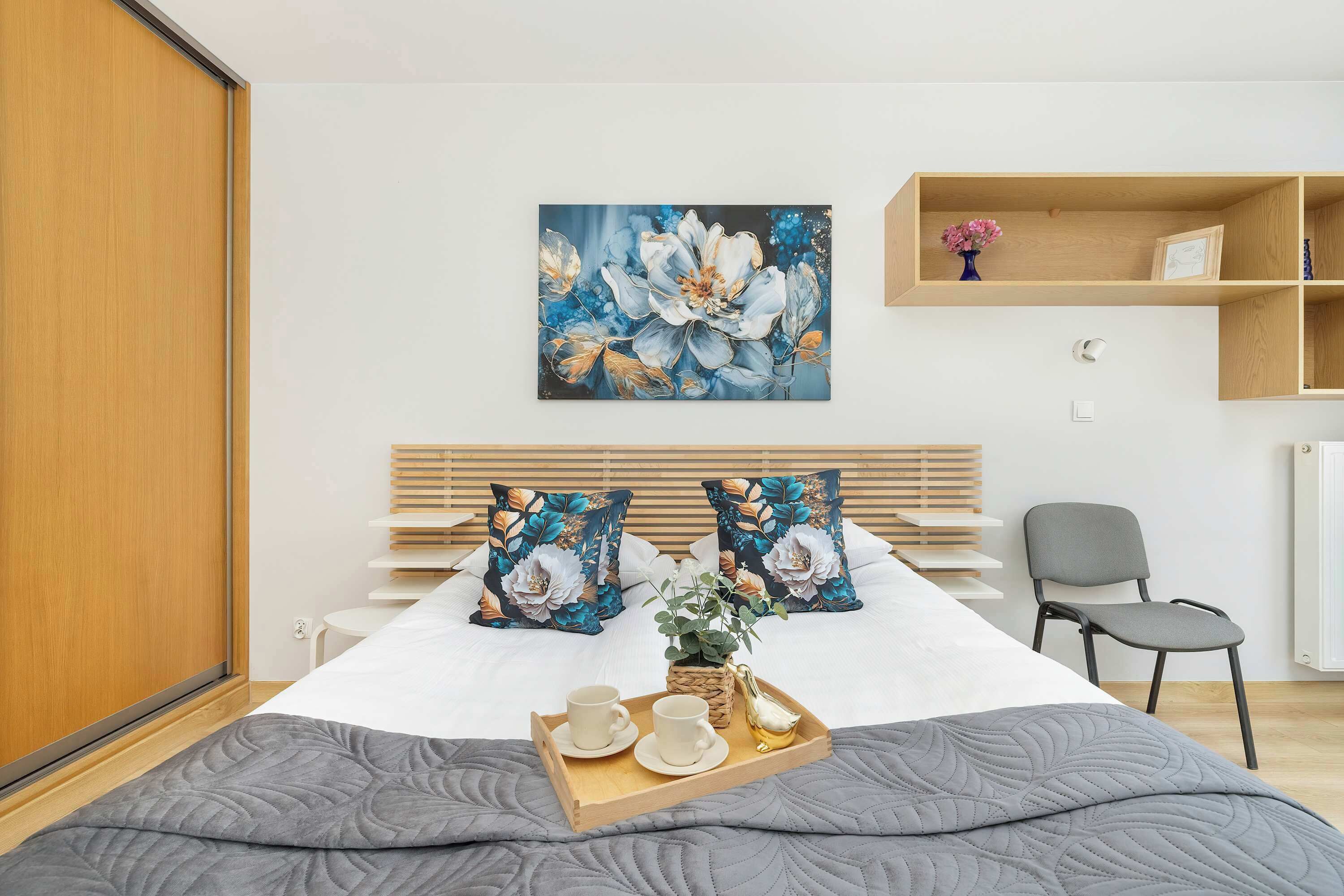 3 bedrooms, desk, iron/ironing board, WiFi