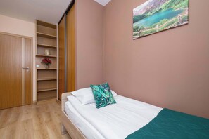3 chambres, bureau, fer et planche à repasser, Wi-Fi