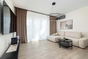 TV, offices - Grzegórzecka 69E | Prestige Apartment | Parking (Kraków)