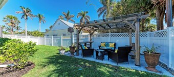 Lovely 4-bedroom house located in the heart of Punta Gorda's Historic District
