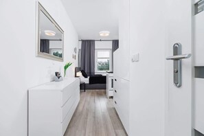 Interior - Lubelska 16-18 Kraków | Bright Studio in City Center (Kraków)