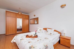 Desk, iron/ironing board, travel crib, WiFi
