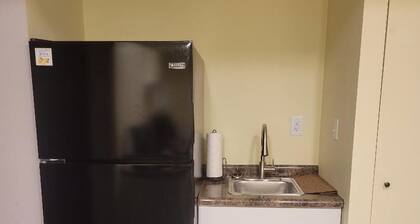 Miss Maggie's, Charming 1-bedroom house with WiFi, AC in terrific Hoopeston