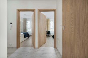 3 bedrooms, desk, iron/ironing board, travel cot