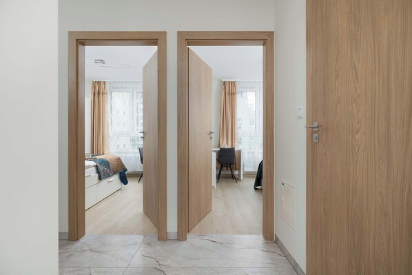 3 bedrooms, desk, iron/ironing board, WiFi