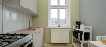Cozy Apartment | Workspace | Smart TV