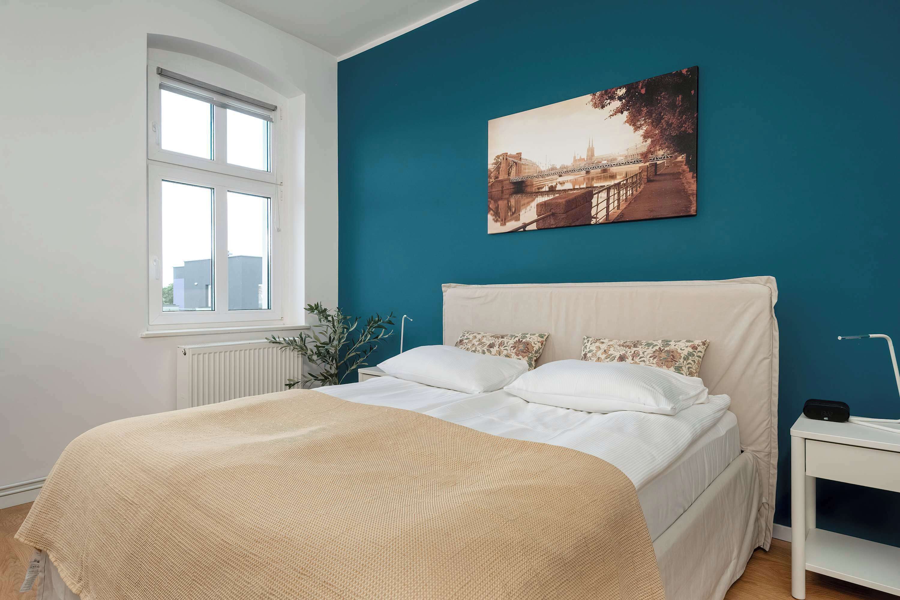 1 Schlafzimmer, Schreibtisch, Bügeleisen/Bügelbrett, Reisekinderbett