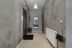 Interior - Birmańska 5 | Wrocław | Cosy Apartment | Remote Work | Smart TV & WiFi (Wrocław)