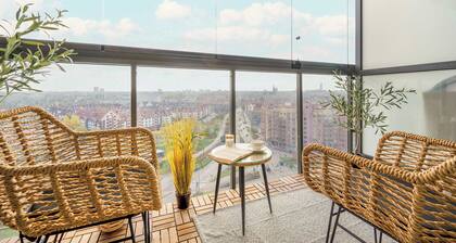 Spacious Apartment with Balcony | River View
