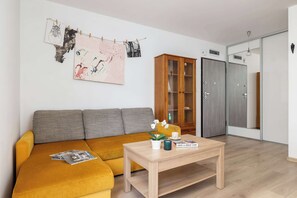 TV - Strycharska 10 Cracow | Bright Apartment | 4 Guests (Kraków)