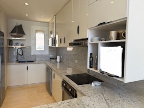 Microwave, oven, stovetop, dishwasher