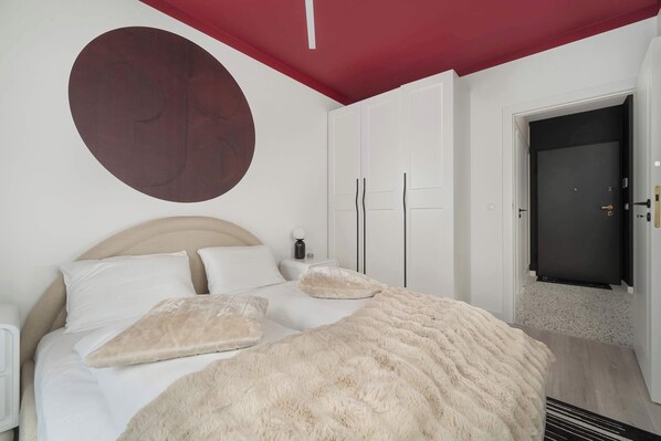 1 bedroom, iron/ironing board, travel cot, WiFi