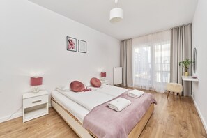 2 bedrooms, iron/ironing board, WiFi, bed sheets