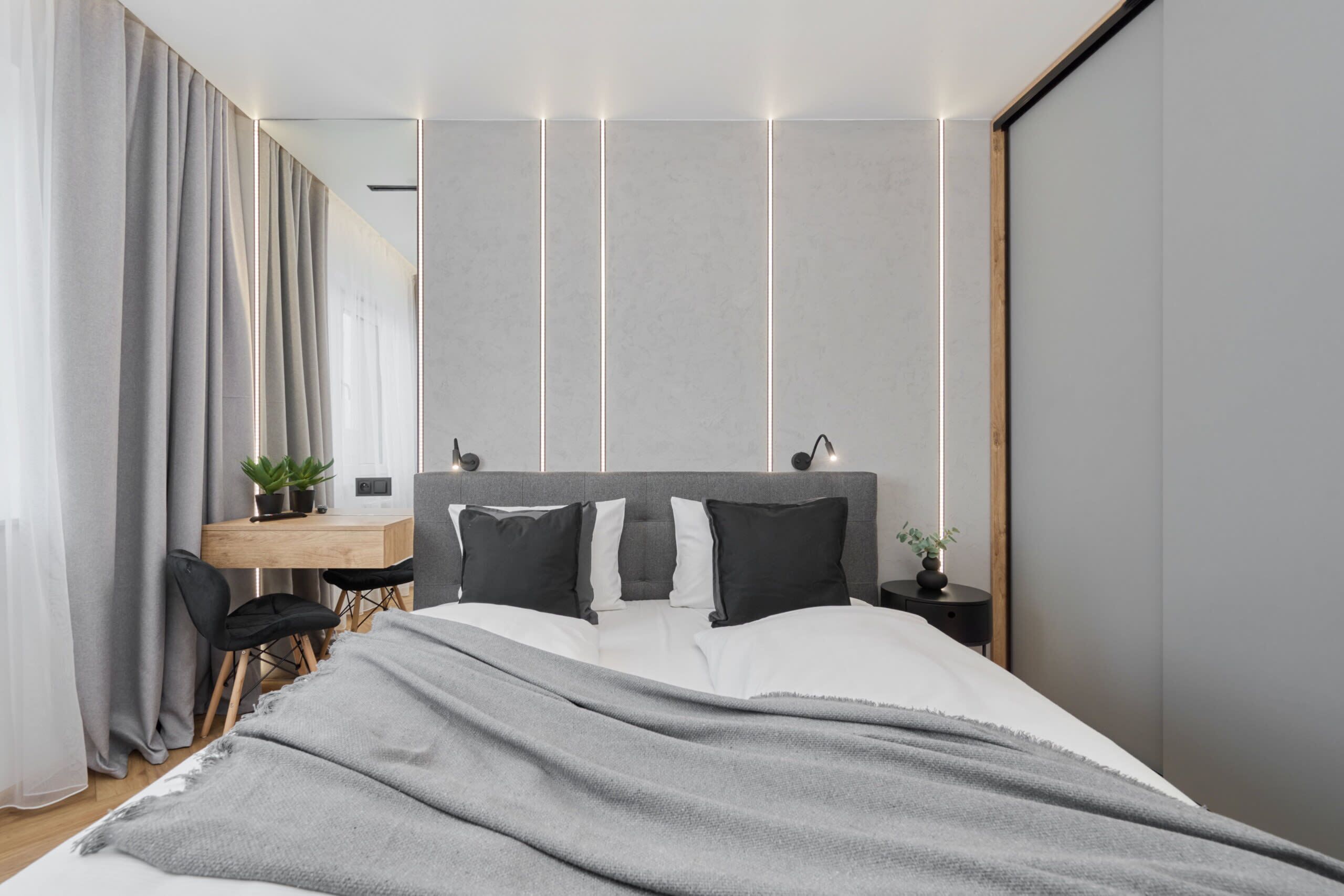 1 bedroom, desk, iron/ironing board, WiFi