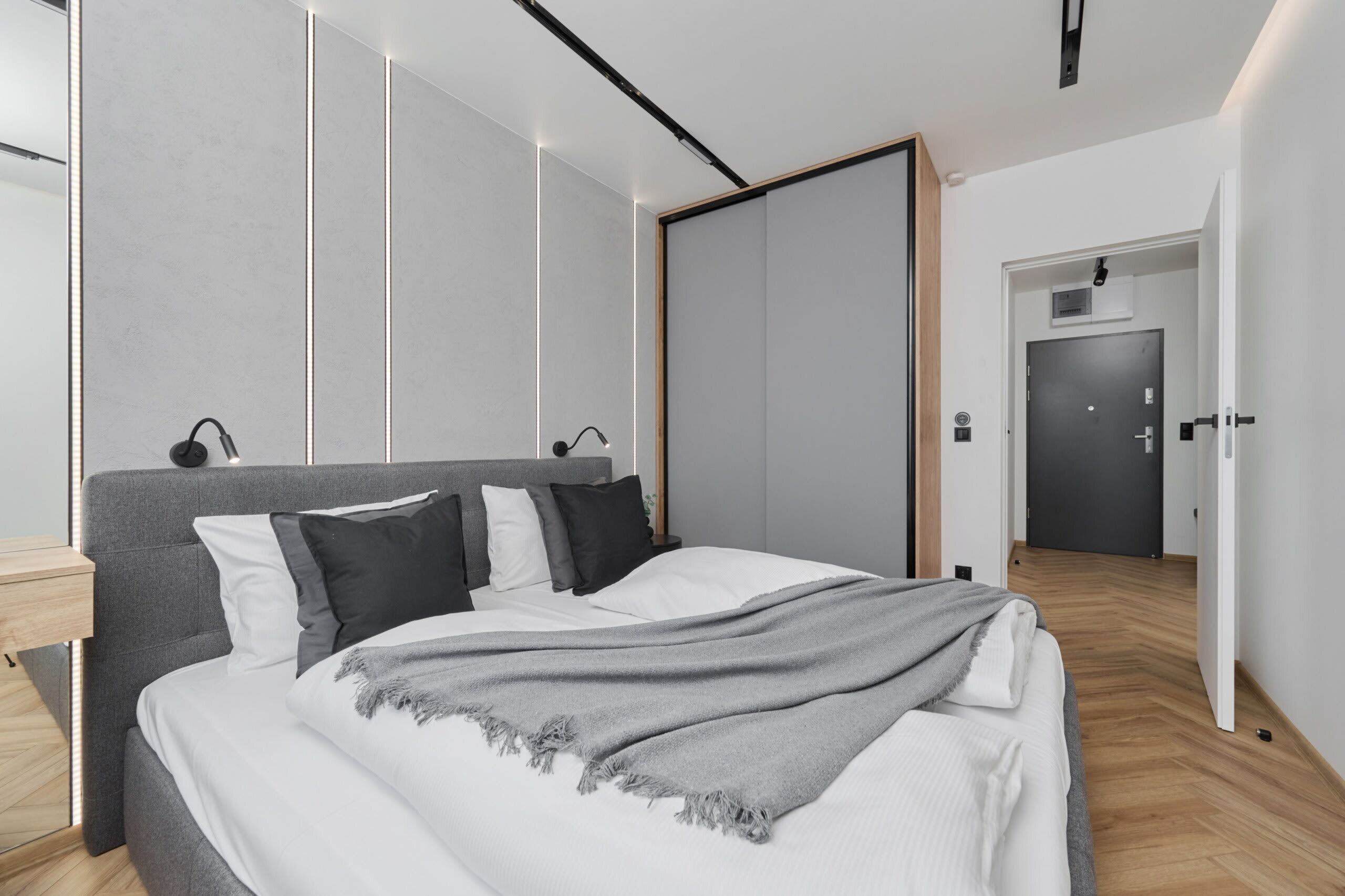 1 chambre, bureau, fer et planche à repasser, Wi-Fi