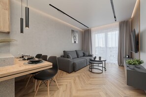 Televisión, oficina