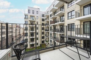 Outdoor dining - Haukego-Bosaka 20 | Apartment with A/C | Parking (Wrocław)