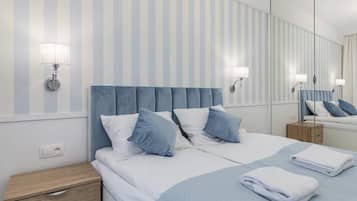 Iron/ironing board, WiFi, bed sheets
