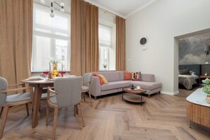 TV - Stylish Apartment for 4 Persons | Parking | SmartTV (Łódź)