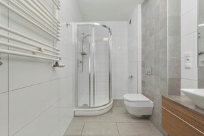 تجهيزات د ش، مجففات شعر، مناشف