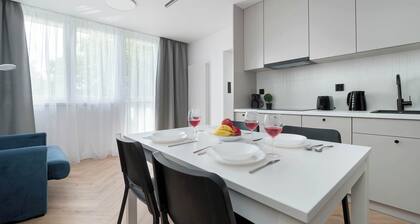 Franciszkańska 66/68 | Łódź | Blue and White Apartment | Balcony