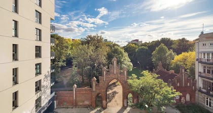Stylish Apartment with Balcony | Parking | Close to the Center