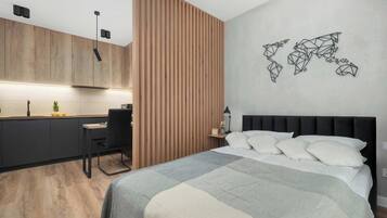 Iron/ironing board, WiFi, bed sheets