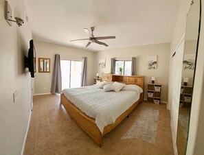 2 chambres, fer et planche à repasser, Wi-Fi gratuit, draps fournis