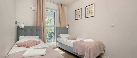 1 bedroom, soundproofing, iron/ironing board, WiFi