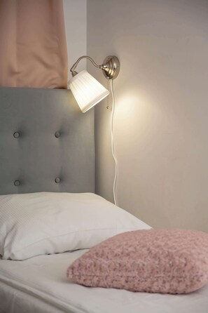 1 bedroom, soundproofing, iron/ironing board, WiFi