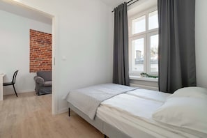 1 bedroom, iron/ironing board, travel cot, WiFi