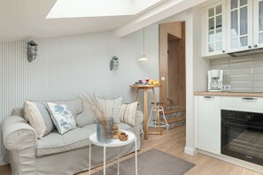 TV, offices - Pomorska 10 | Cozy Apartment | Air conditioning (Łódź)