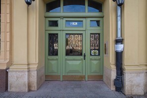 Exterior detail - Pomorska 10 | Cozy Apartment | Air conditioning (Łódź)