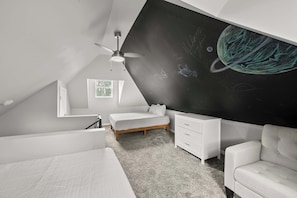 3 Schlafzimmer, Bügeleisen/Bügelbrett, Reisekinderbett, WLAN