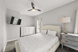 3 chambres, fer et planche à repasser, lit de bébé portatif, Wi-Fi