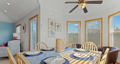 3 Bedrooms w/ Hot Tub & Fire Pit! Pet Friendly