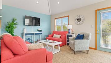 Een smart-tv en een open haard