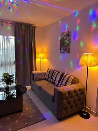 Charming 2-bedroom apartment with WiFi, AC in vibrant Santo Domingo