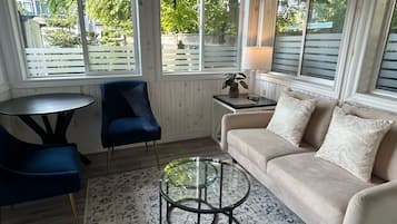Deluxe Suite, Garden View