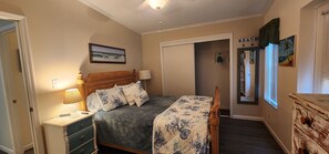 2 chambres, fer et planche à repasser, Wi-Fi gratuit, draps fournis