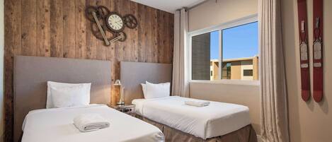 Iron/ironing board, travel cot, WiFi, bed sheets