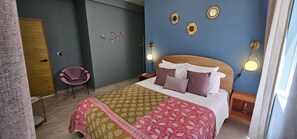 4 bedrooms, WiFi, bed sheets