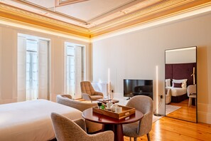 Fer et planche à repasser, Wi-Fi gratuit, draps fournis