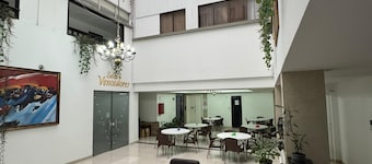 Hotel Catalina Plaza
