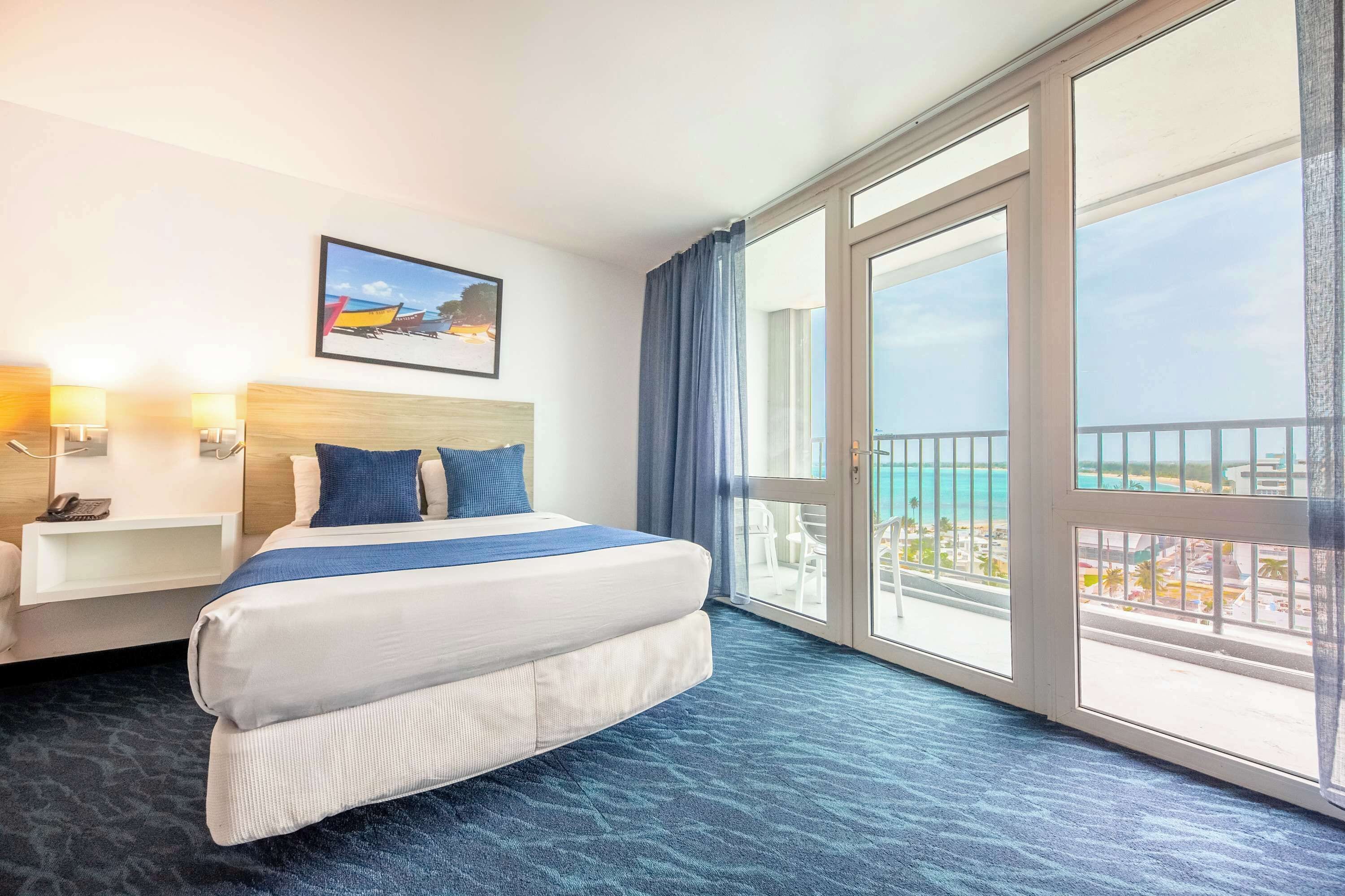 1 habitación, escritorio, tabla de planchar con plancha y wifi 