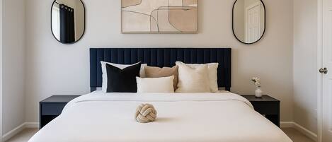 3 chambres, fer et planche à repasser, Wi-Fi, draps fournis