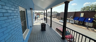Charming 2BR/2BA Downtown Fulton – Stylish Balcony & Modern Southern Vibes