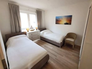 2 habitaciones, tabla de planchar con plancha y wifi